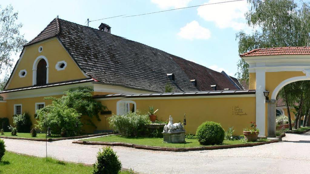 Schloss Muehldorf Feldkirchen an der Donau Eksteriør billede